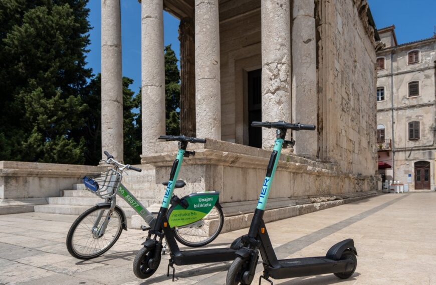 PULOM se furaju bičiklete, a odmah do njih i ELEKTRO ROMOBILI