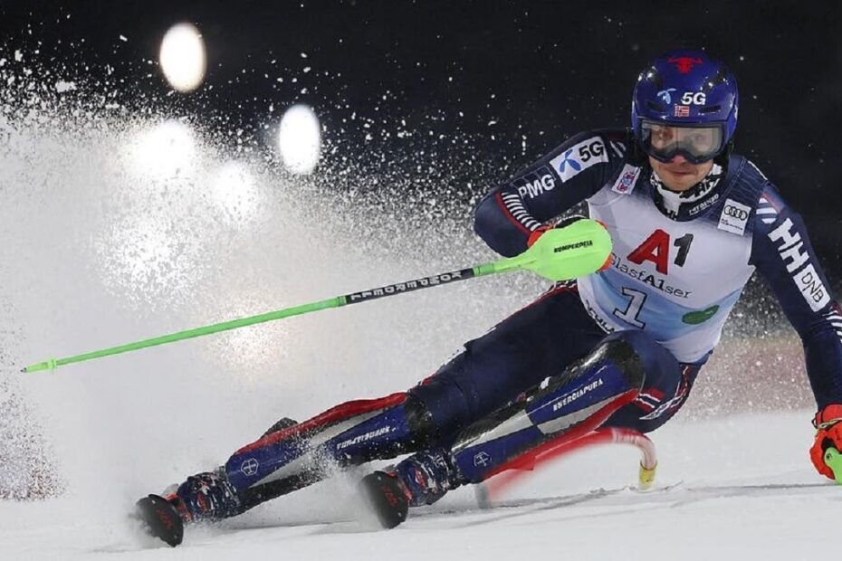 Norvežanin Henrik Kristoffersen vodeći nakon prve vožnje noćnog slaloma u austrijskom Schladmingu