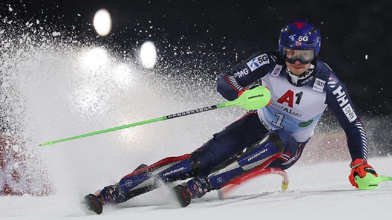 Norvežanin Henrik Kristoffersen vodeći nakon prve vožnje noćnog slaloma u austrijskom Schladmingu