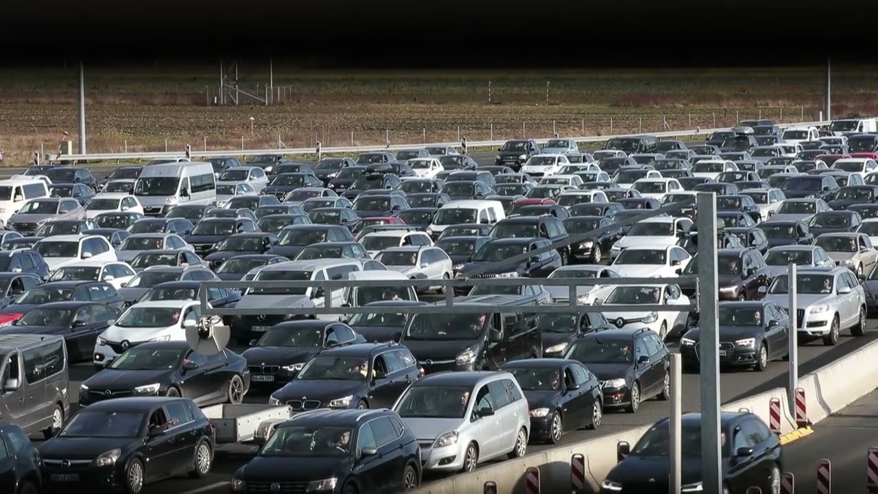 Prometne gužve na naplatnim postajama s istočne strane