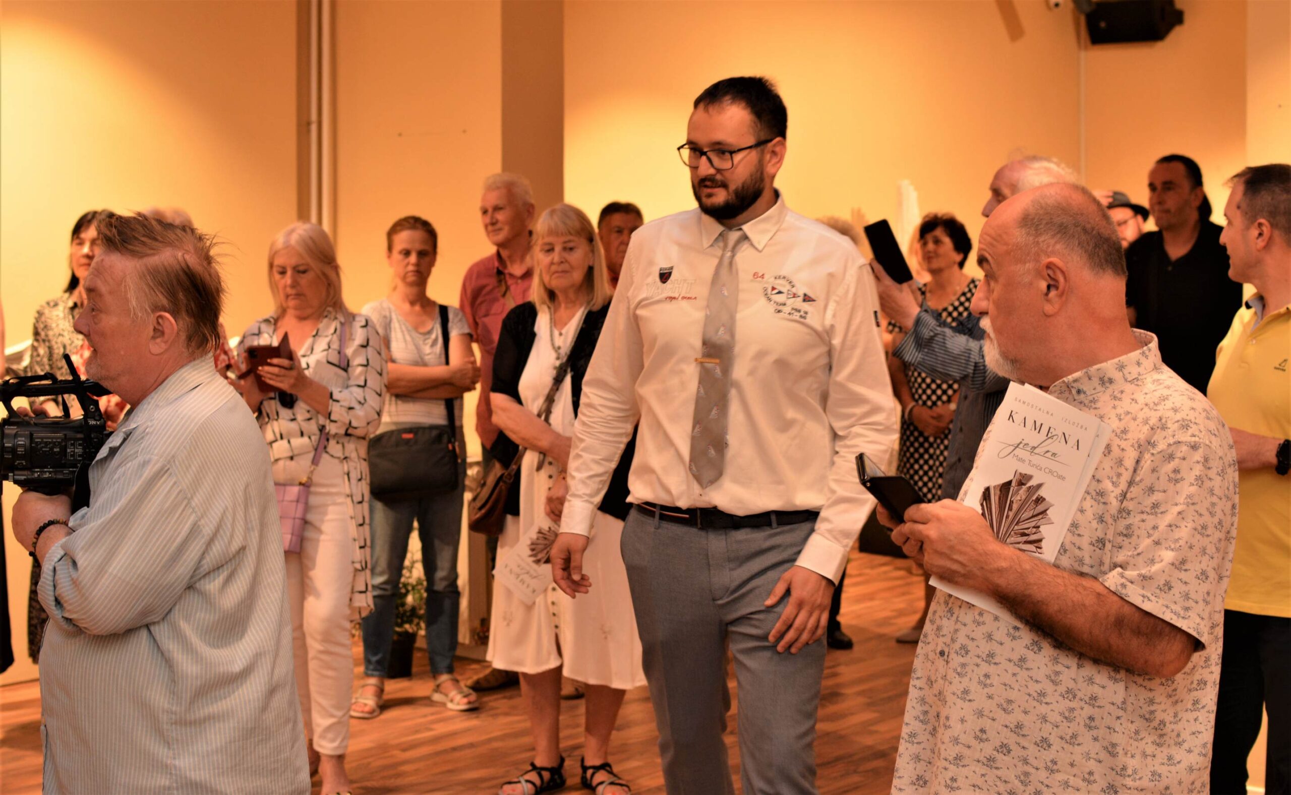 Otvorena izložba KAMENA JEDRA Mate Turića CROate / VIDEO, FOTO