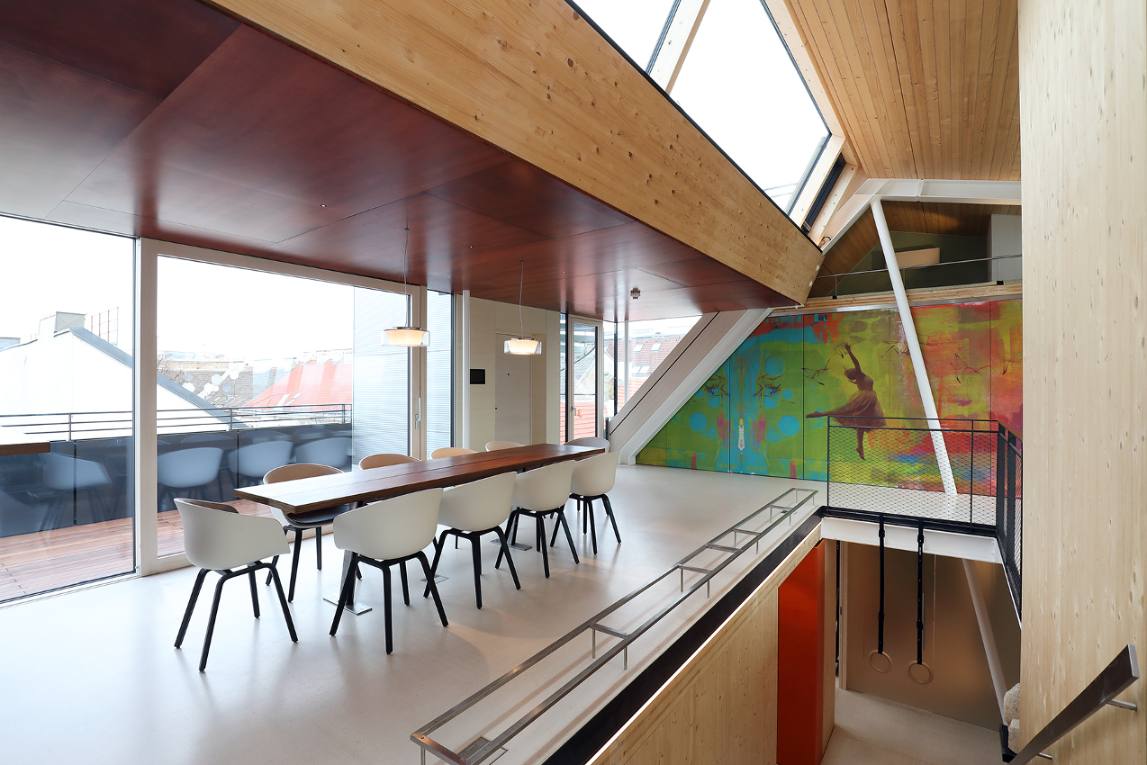 Dvoetažni stan u potkrovlju © Baukult