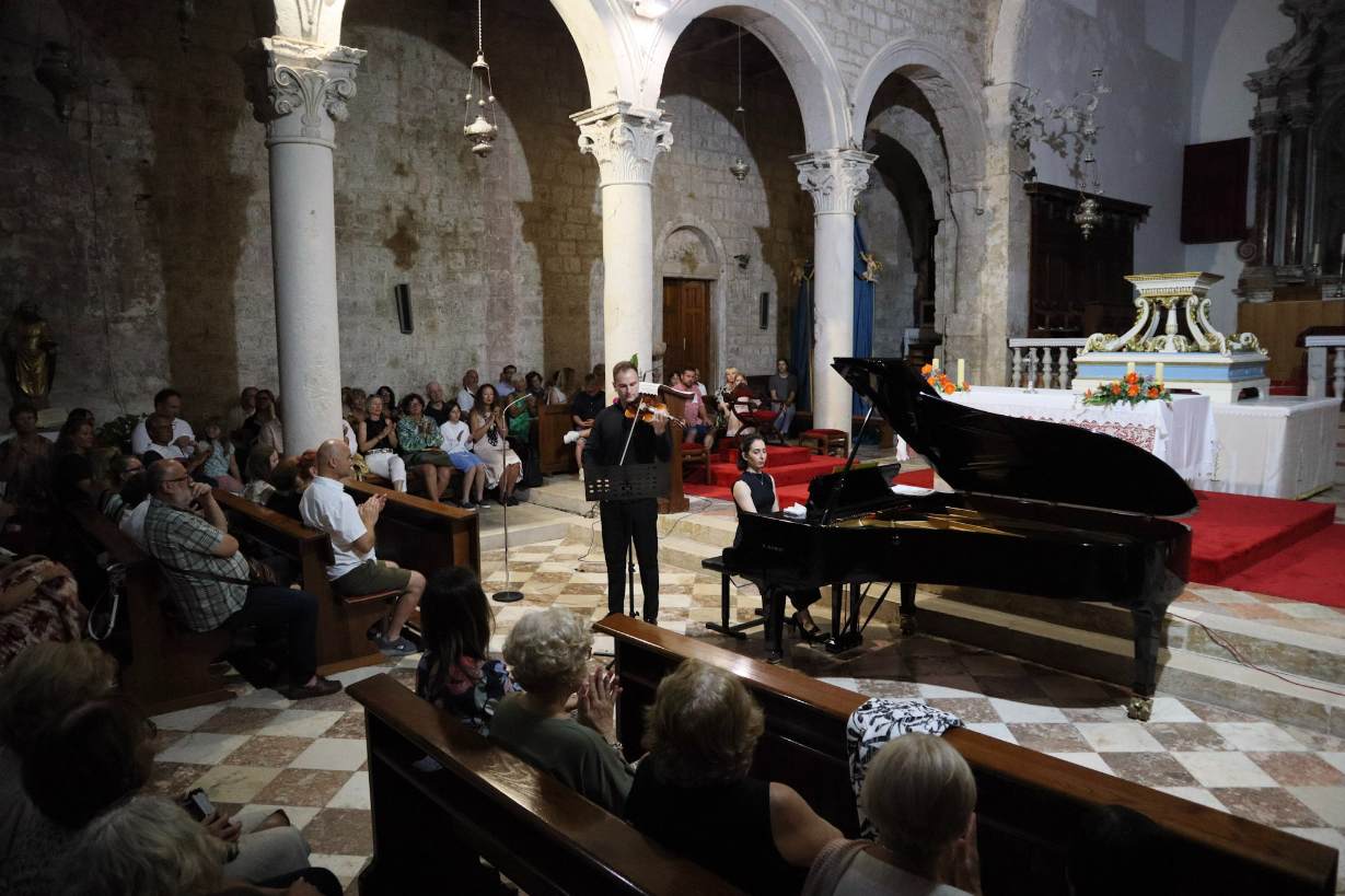 Koncert Stefana Milenkovića i Hilde Švan na PagArtFestivalu