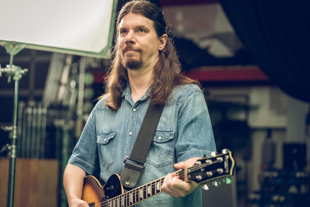 DAVOR ČUKELJ - Photo by Igor Bogdanović - Shortest Path (1)