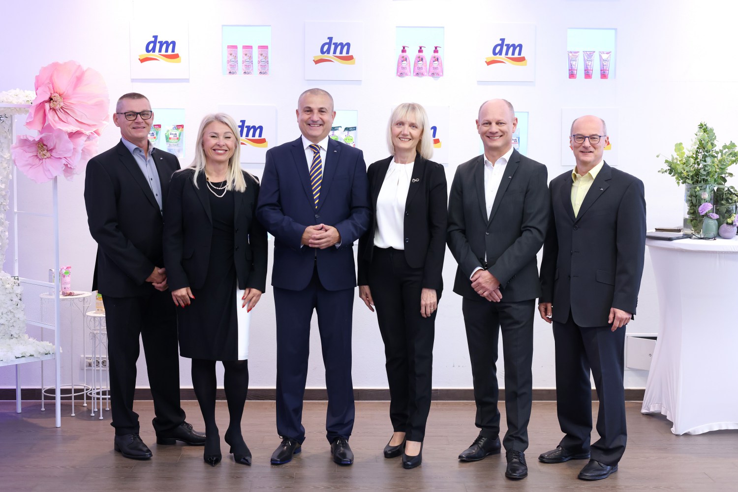 Članovi Uprave Dm A (2) Naslovna