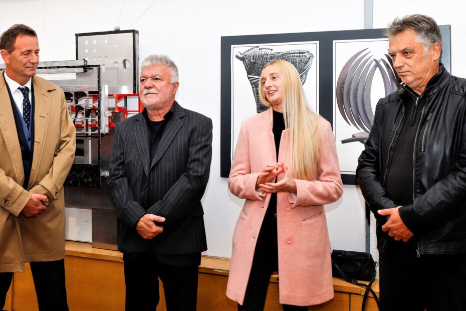 Izložba Nenada Opačića U Galeriji Hdlu Varaždin 2023