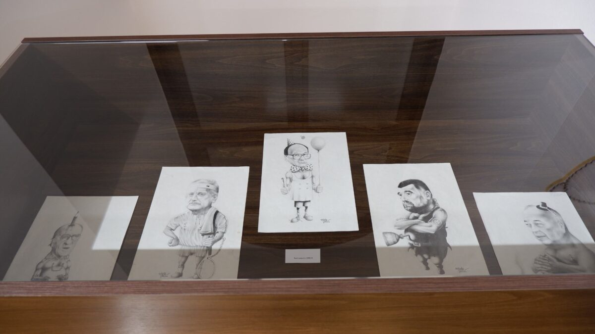 Retrospektivna izložba Nika Titanika završava višegodišnje putovanje u sklopu Fra Ma Fu festivala (27)