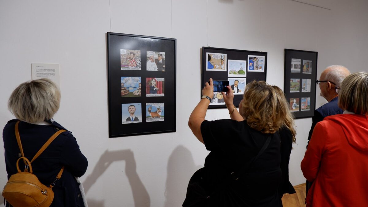 Retrospektivna izložba Nika Titanika završava višegodišnje putovanje u sklopu Fra Ma Fu festivala (30)