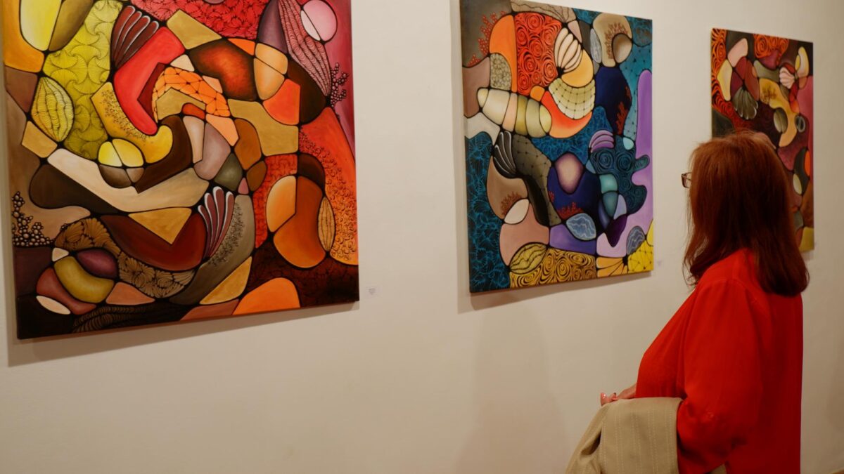 Samostalna Izložba mentalni Vrtovi akademske Umjetnice maje Cipek otvorena Je U karlovačkoj Galeriji Zilik (8)