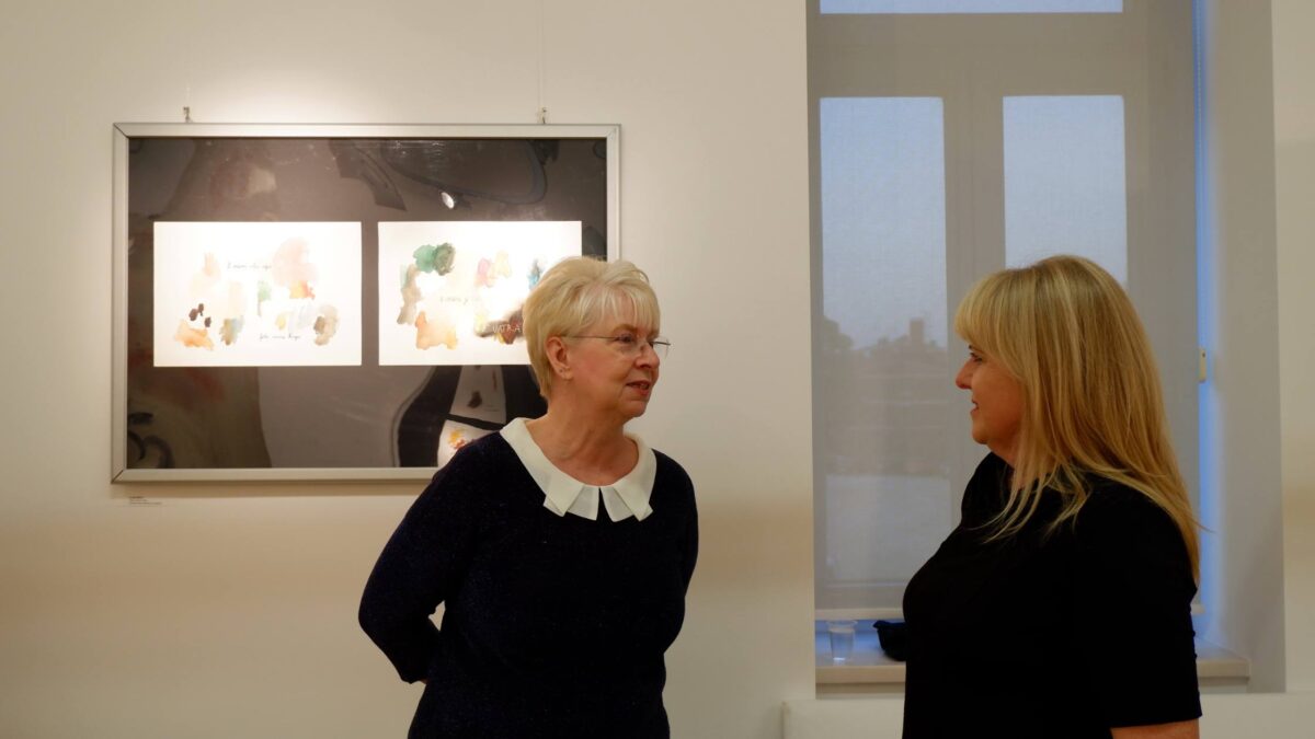 Spoj Slikarstva I Poezije U Novom Ciklusu Unutarnji Pejzaži Akademske Umjetnice Lucije Marin (8)