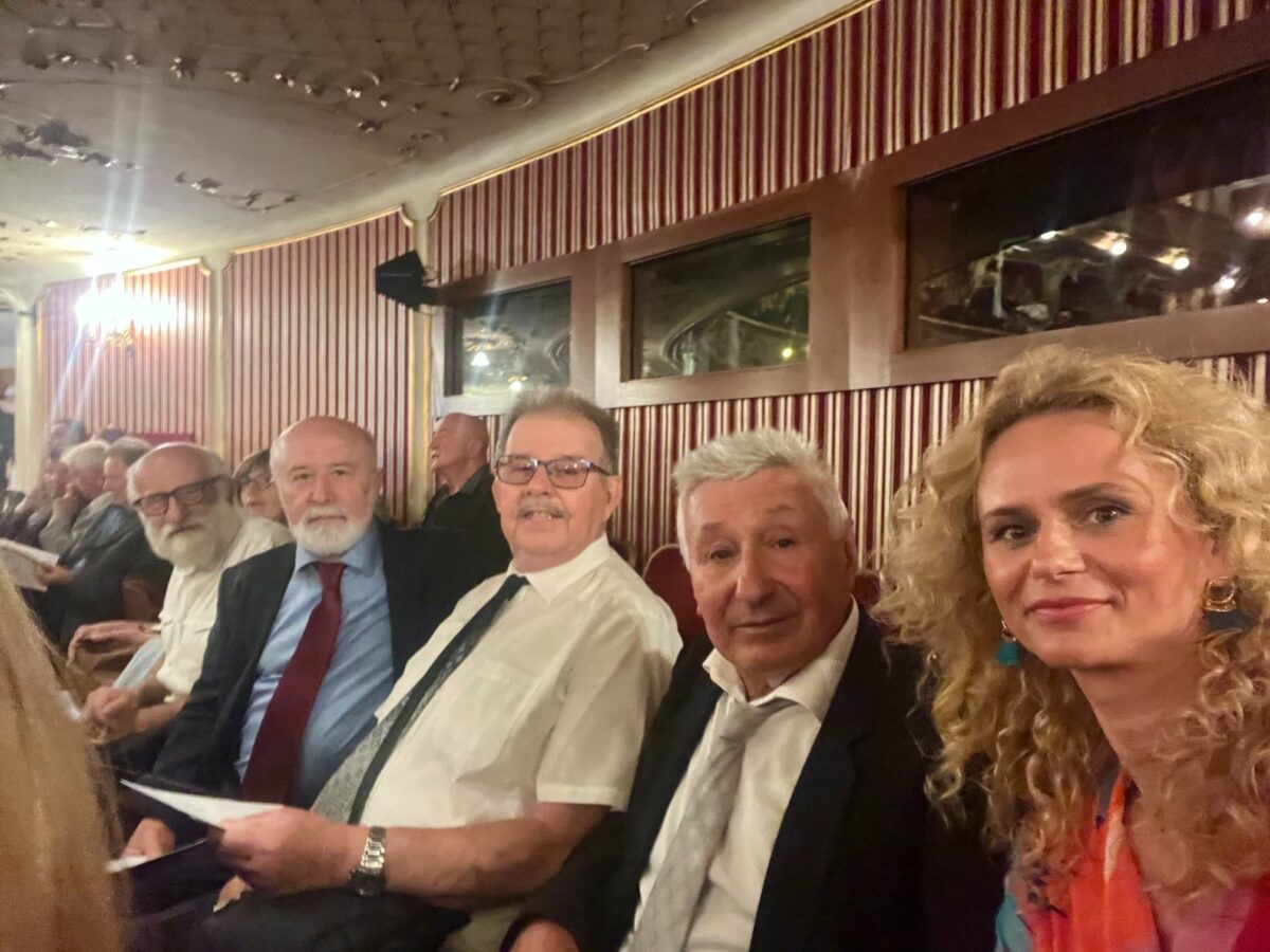 prof Višnja Poropat Vujnovac - S Matičarima u HNK