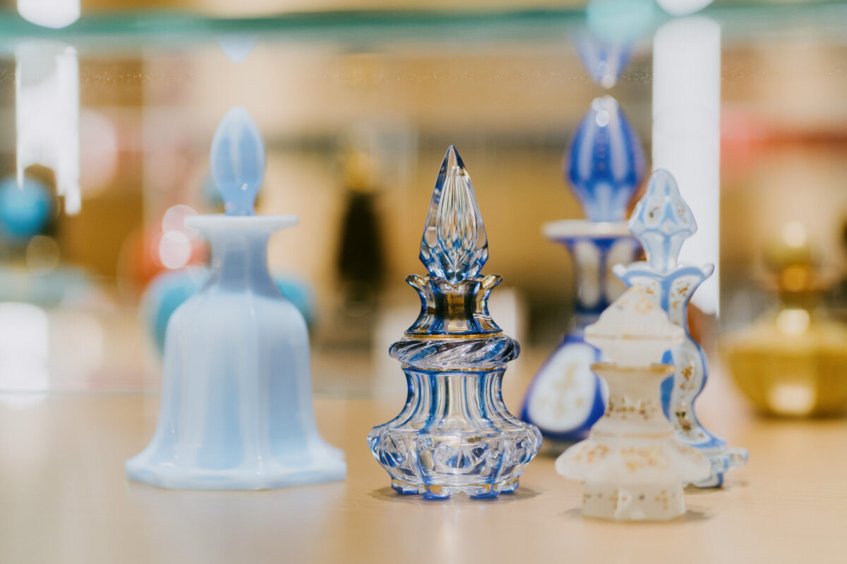 Izložba Umjetnost Parfemskih Flakona 19. Stoljeća 5 Jpg