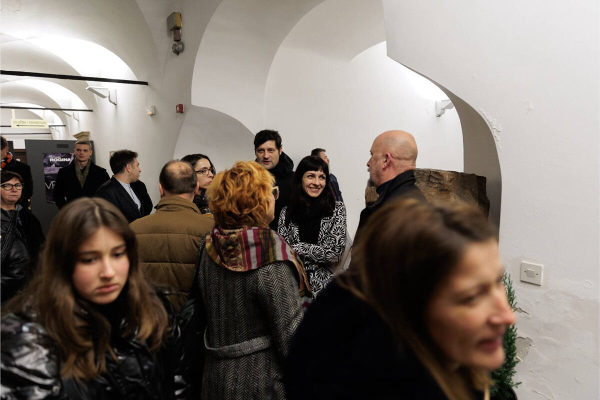 Moja Rijeka Otvorena Samostalna Izložba Mateje Rusak U Varaždinu (25)