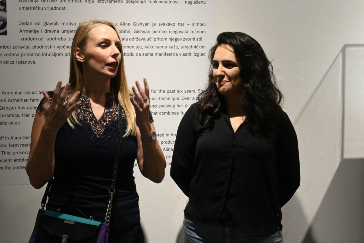U Zagrebu Otvorena Prva Samostalna Izložba Armenske Umjetnice Aline Gishyan (27)