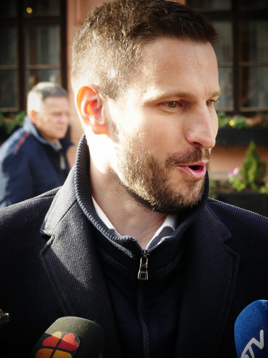 Grad Osijek Danas Organizira I Besplatan Doček Nove Godine Za Oko 550 Osječkih Umirovljenika