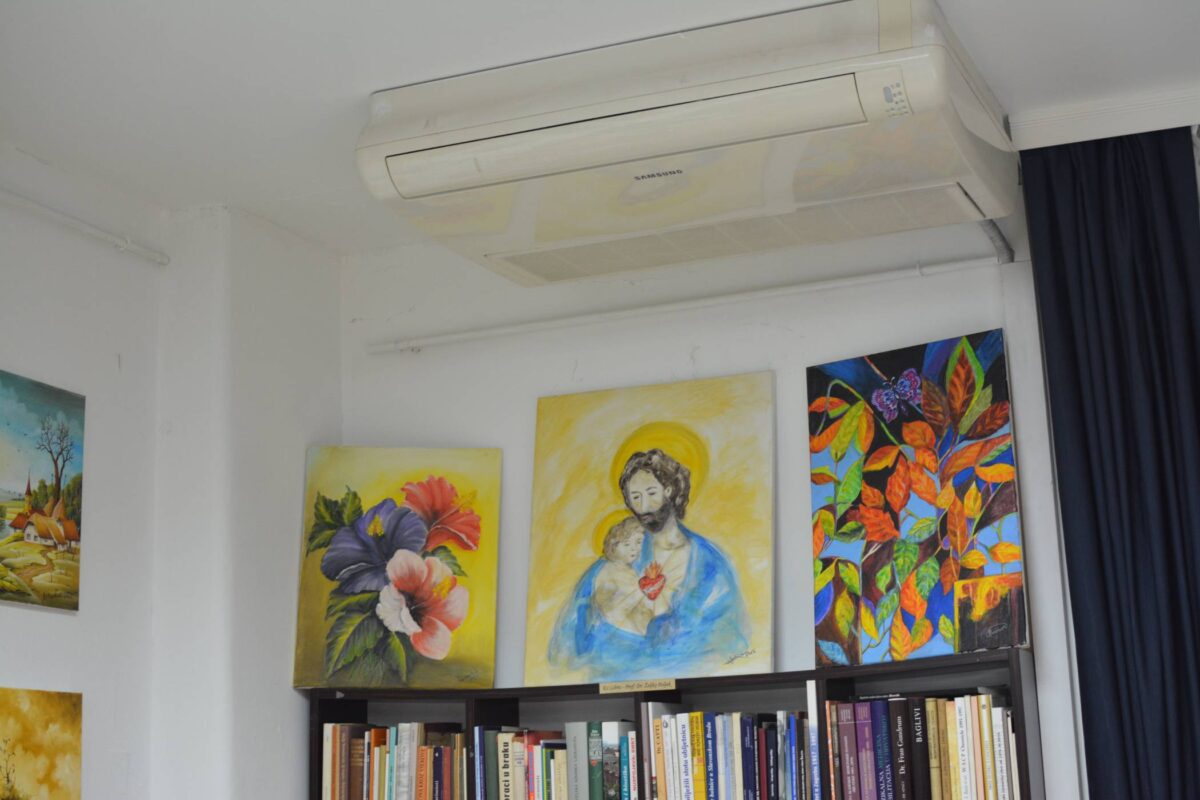 Hkld 16 Božićna Izložba 2023 (27)