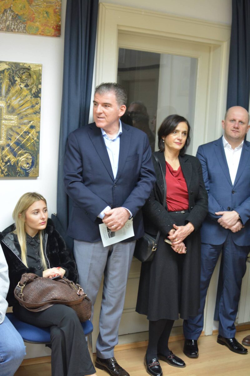 Hkld 16 Božićna Izložba 2023 (48)