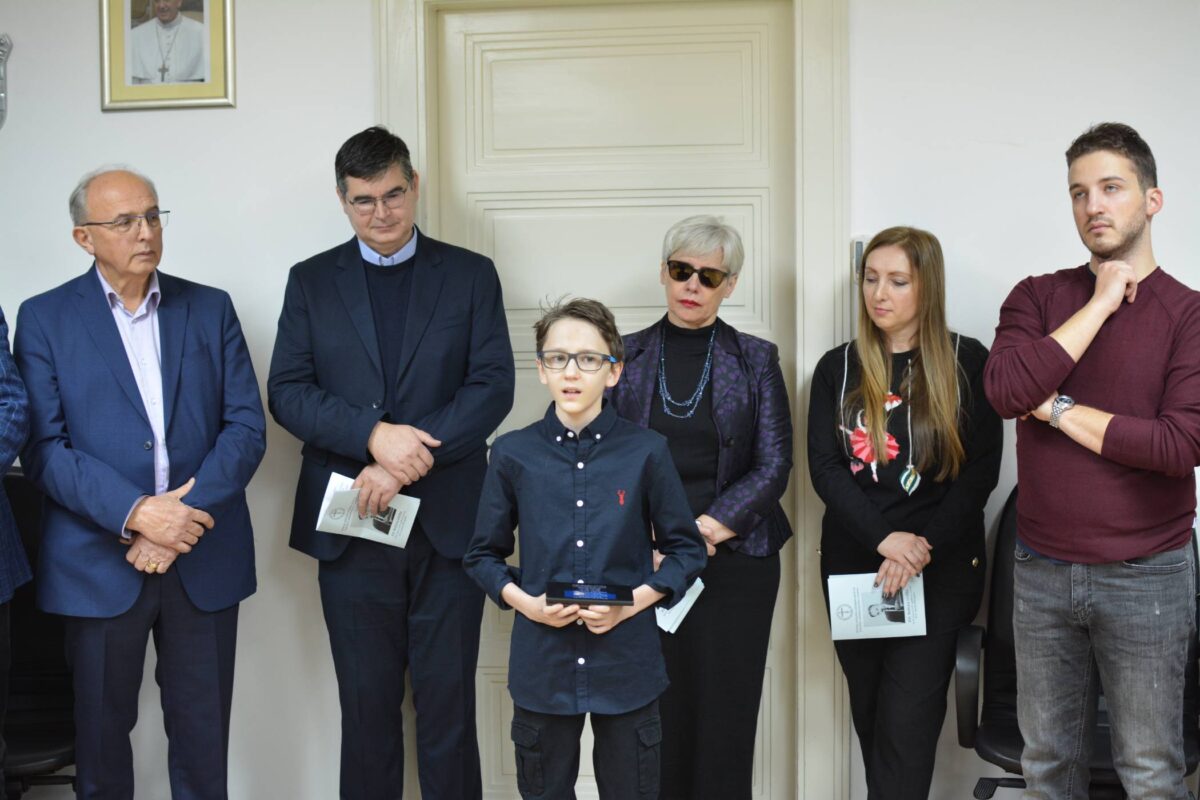 Hkld 16 Božićna Izložba 2023 (52)