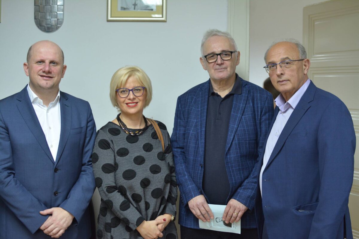 Hkld 16 Božićna Izložba 2023 (64)