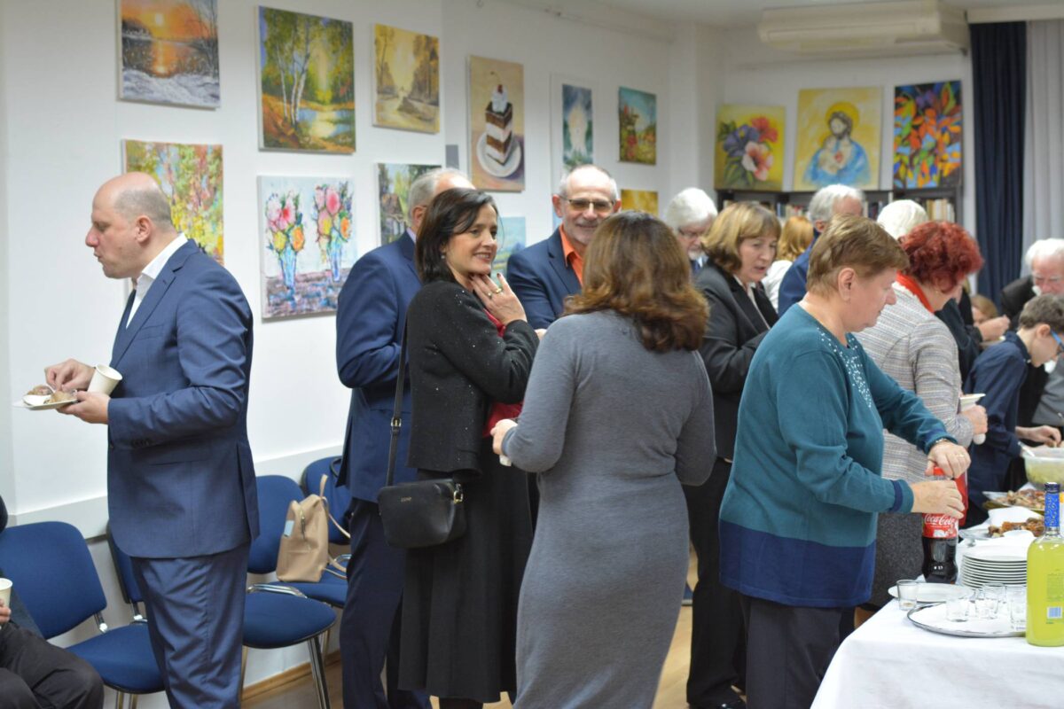 Hkld 16 Božićna Izložba 2023 (68)