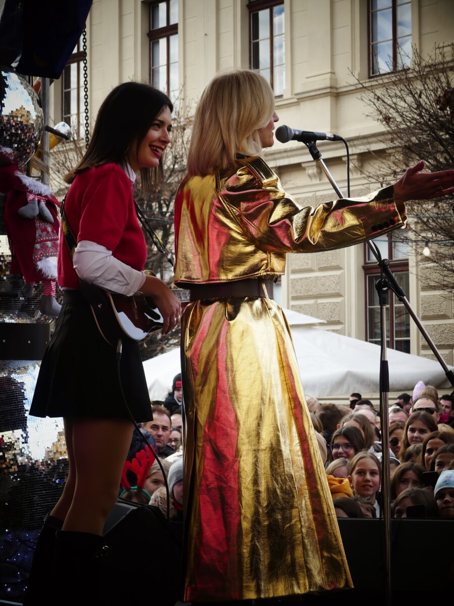 Mia Dimšić Uvela Male Osječane U 2024. Godinu