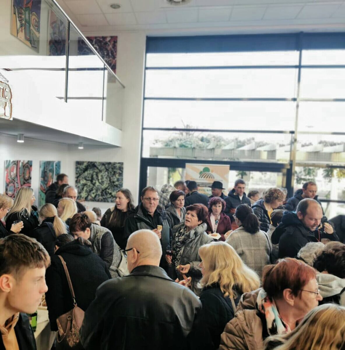 Samostalna Izložba Mladena Žunjića U Novom Mestu (7)