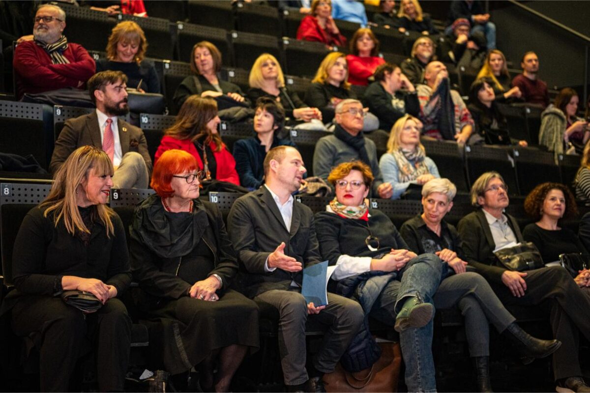 Nataša Popović, Rada Borić, Luka Korlaet, Emina Višnić, Vesna Meštrić, Chris Marcich