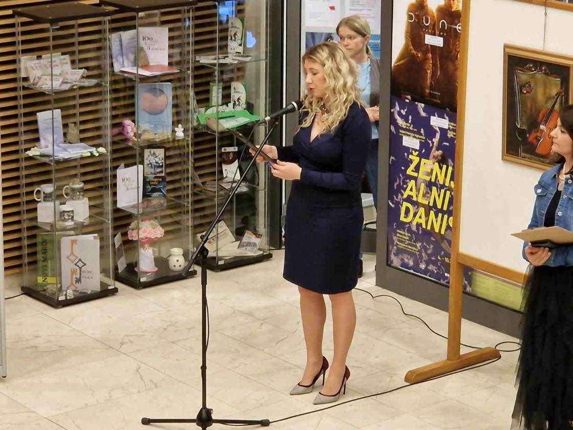 Gdje Se Zemlja Susreće S Dušom Reportaža Sa Svečansti Otvaranja Izložbe Brigite Vitez (21)