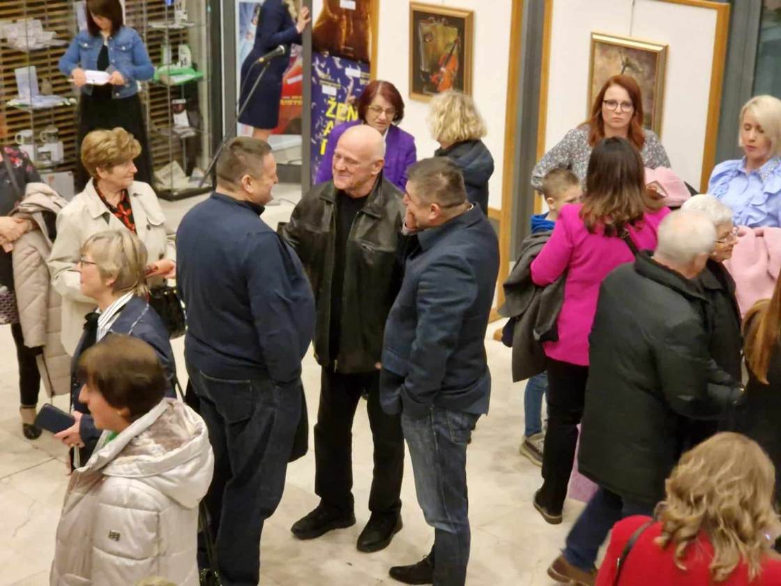 Gdje Se Zemlja Susreće S Dušom Reportaža Sa Svečansti Otvaranja Izložbe Brigite Vitez (49)