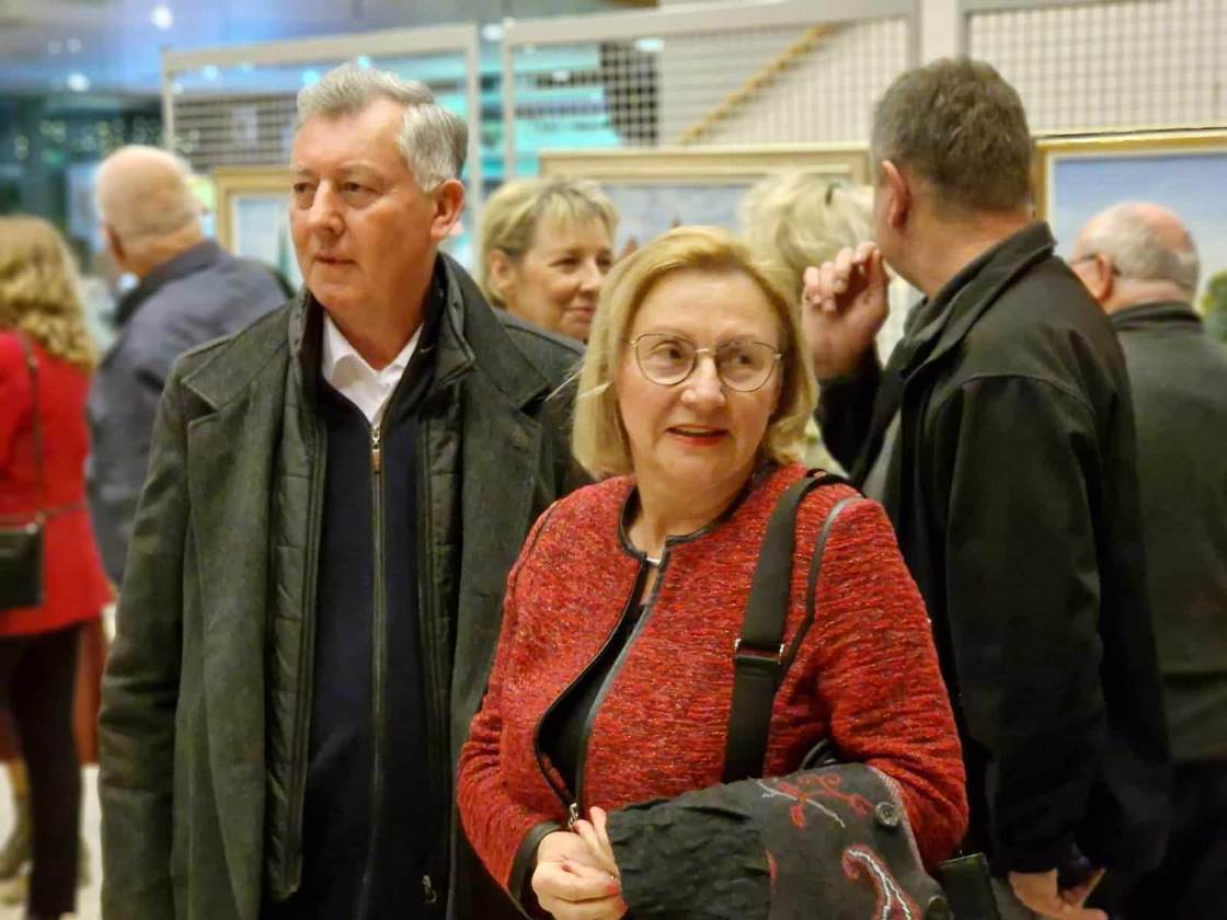 Gdje Se Zemlja Susreće S Dušom Reportaža Sa Svečansti Otvaranja Izložbe Brigite Vitez (60)