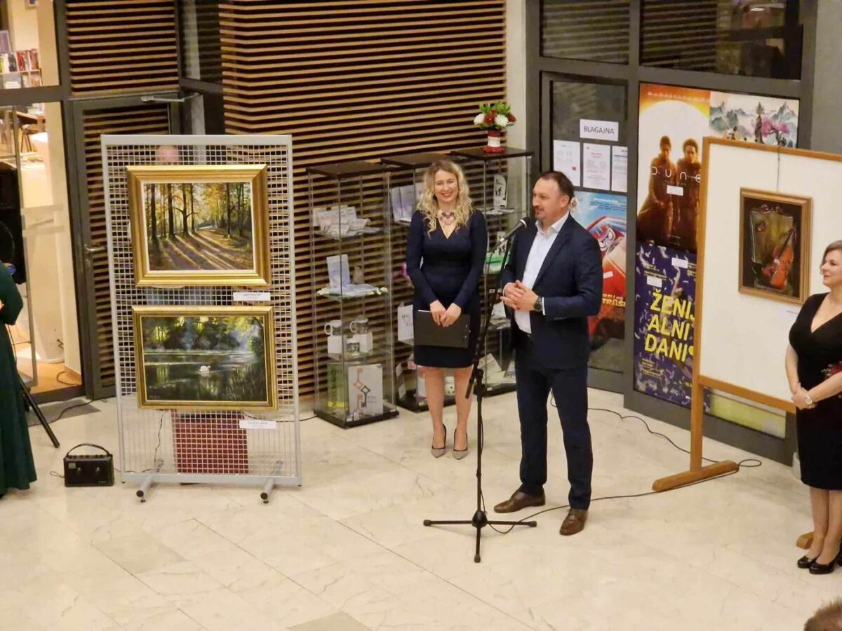 Gdje Se Zemlja Susreće S Dušom Reportaža Sa Svečansti Otvaranja Izložbe Brigite Vitez (8)