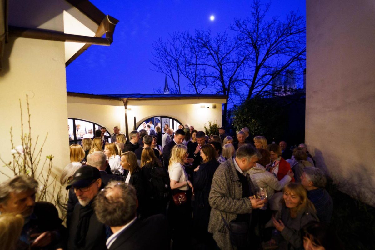 Kuća Karikature 22.3. 176