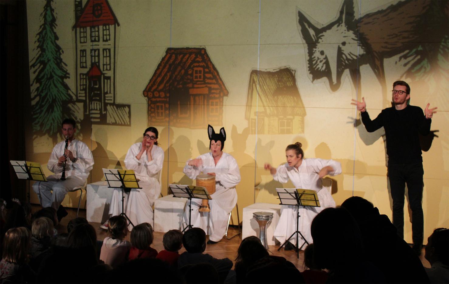 Tri Praščića 4 (1)