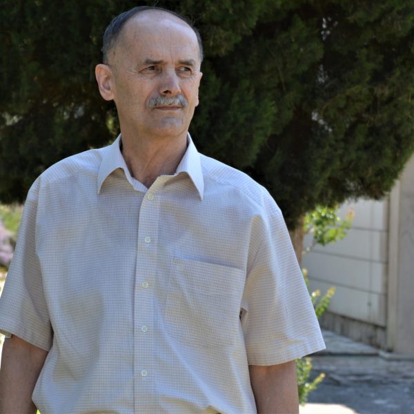 Poezija neumskog književnika i akademika Pere Pavlovića prevedena na grčki jezik