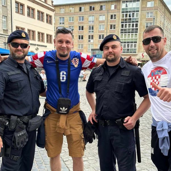 POGLED IZ NJEMAČKE ‘Bježite ljudi, bježite iz grada, jer ovdje igra Hrvatska’