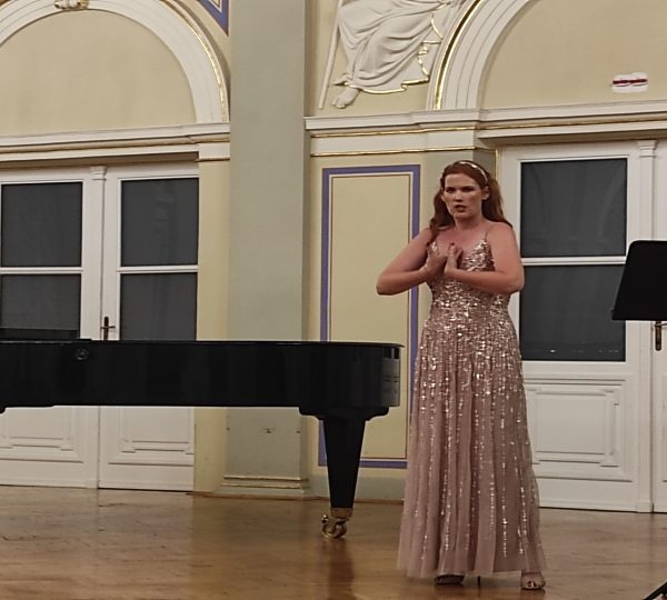 Veliki pljesak za glazbeno putovanje oko svijeta