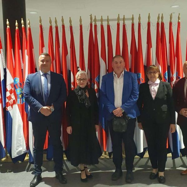 ANTOLOGIJA “POEZIJA BOKELJSKIH HRVATA” PREDSTAVLJENA U ZAGREBU