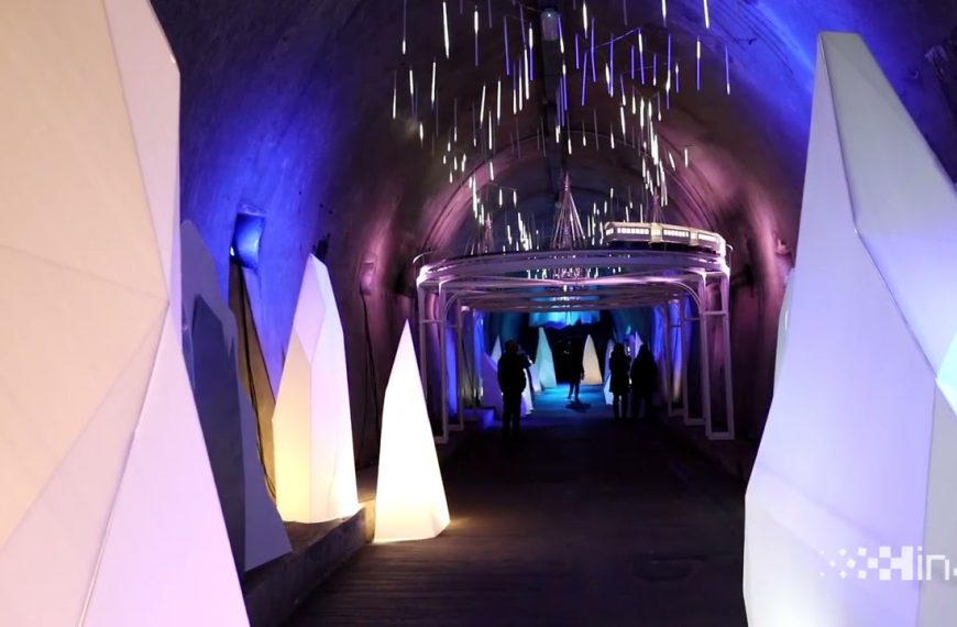 Polar Express u tunelu Grič