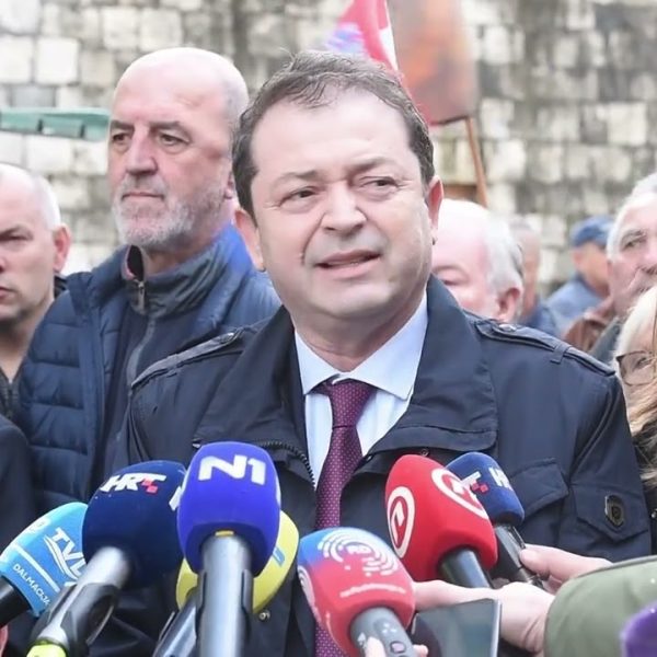 Konferencija za novinare Tomislava Jonjića u Splitu