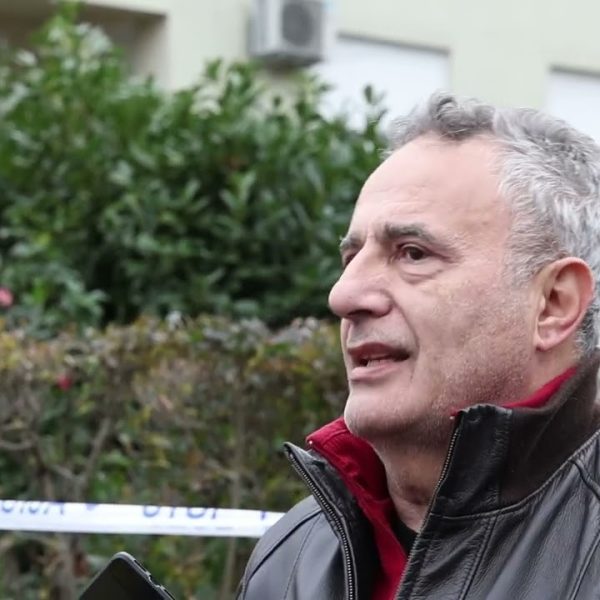 Pavle Kalinić obratio se ispred škole u Prečkom gdje je došlo do napada