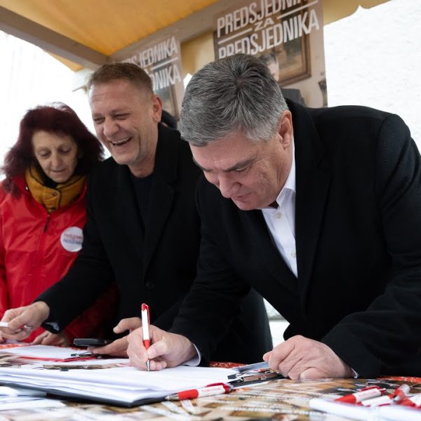 Aktualni predsjednik prikupljao potpise u za predsjedničku kandidaturu u Samoboru