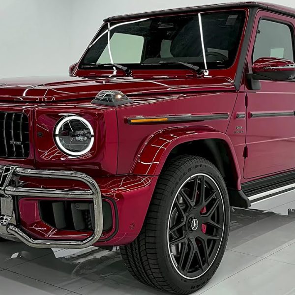 Mercedes G63 (2025) luksuzni SUV za sve terene visokih performansi