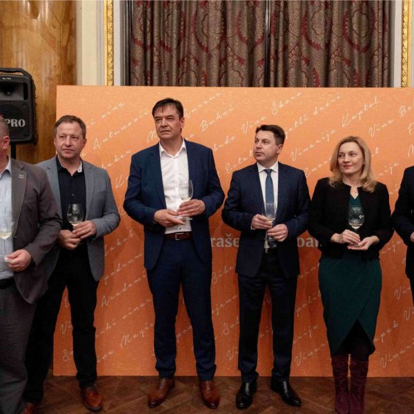 EN PRIMEUR 2025 – Vina Slavonije i hrvatskog Podunavlja predstavljena zagrebačkoj publici