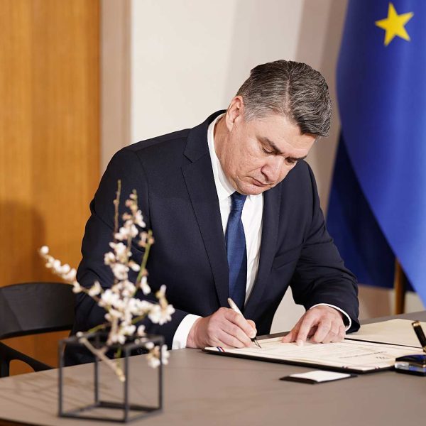 Predsjednik Milanović poziva Vladu RH za žurno oblikovanje sustava vanjske politike