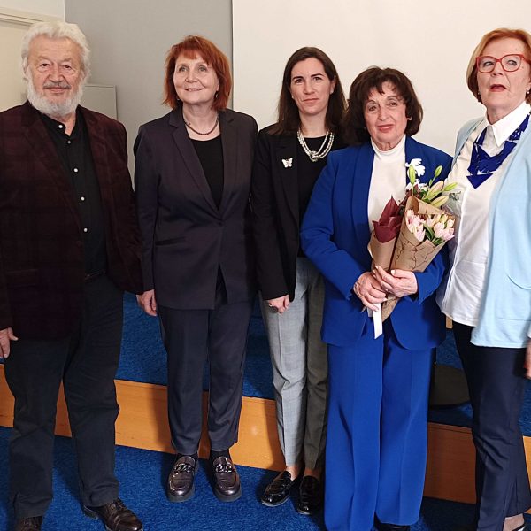 ZADAR ČITA TVOJIM GLASOM