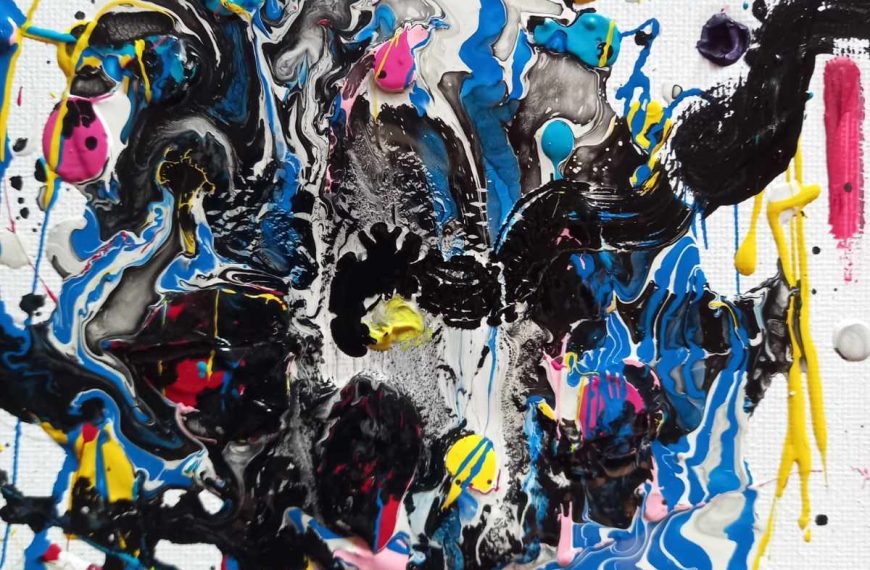 Zamršeni odnosi ploha i točkica u zgusnutim kompozicijama Petera Weisza