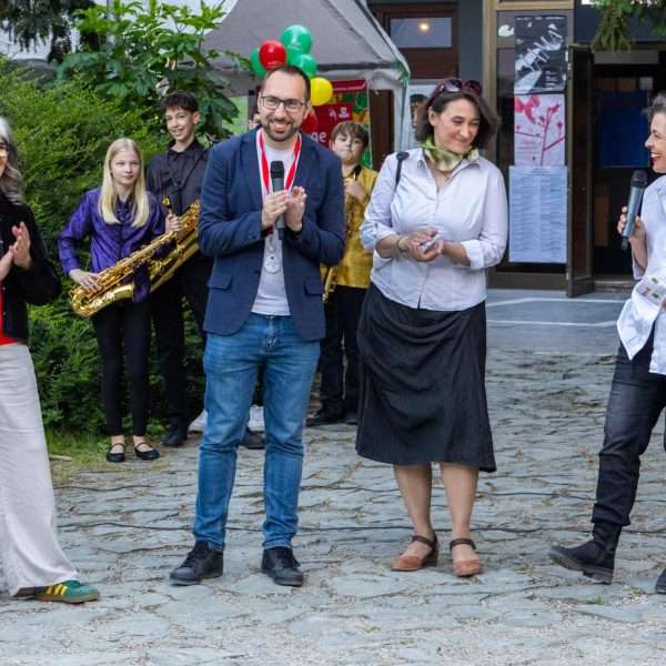 SVEČANO OTVOREN „KNJIGE U KROŠNJAMA – FESTIVAL KNJIŽEVNOSTI I ZVUČNOG EKSPERIMENTA ZA DJECU I MLADE“