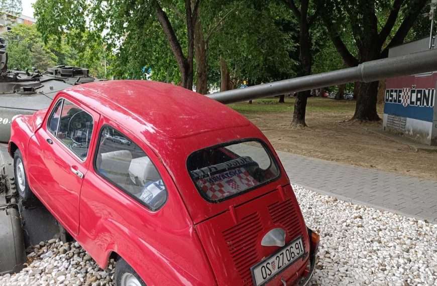 27. lipnja 1991. godine tenk JNA zdrobio crvenog Fiću u Osijeku