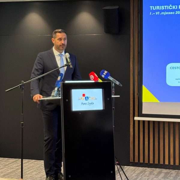 Hrvatska u prvih šest mjeseci ostvarila rast u dolascima i noćenjima od 4 posto