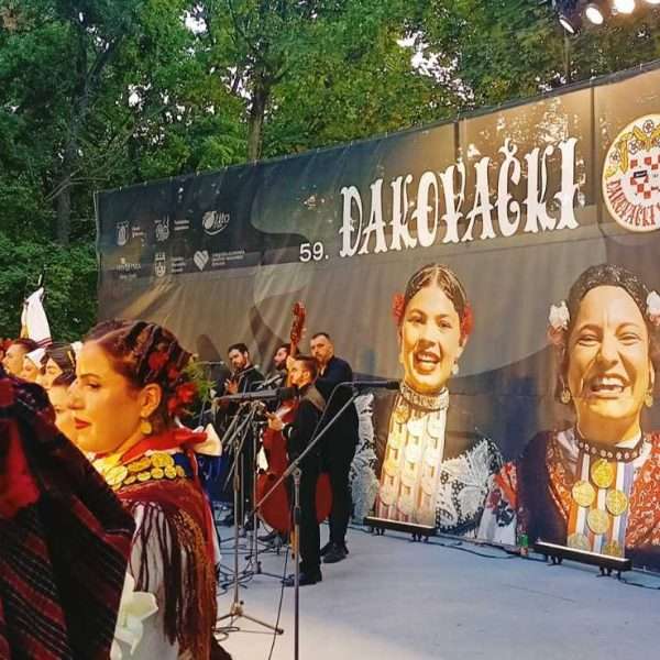 Oduševila punoća programa 59. Đakovačkih vezova